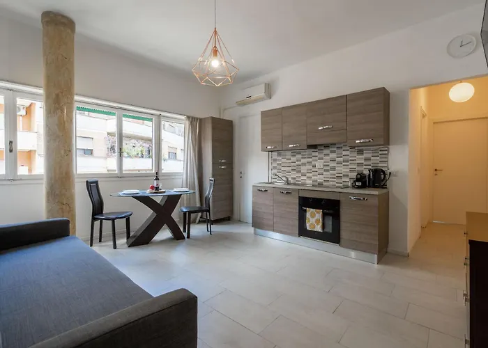 New Opening! Close To St Peter & Free Netflix Apartamento Roma
